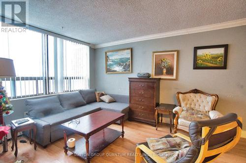 705 - 2542 Argyle Road, Mississauga, ON - Indoor Photo Showing Living Room