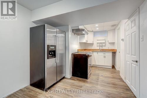 47 Mcveigh Drive, Barrie, ON - Indoor Photo Showing Kitchen