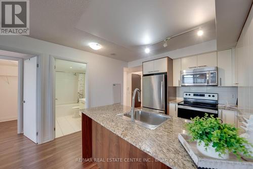 1201 - 5 Valhalla Inn Road, Toronto, ON - Indoor Photo Showing Kitchen With Stainless Steel Kitchen