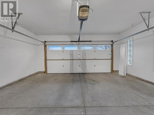 1126 Banwell Road Unit# Main, Windsor, ON - Indoor Photo Showing Garage