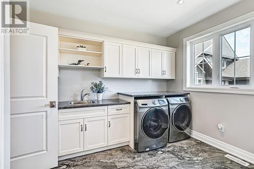 126 West Ridge Drive, Blue Mountains, ON - Indoor Photo Showing Laundry Room