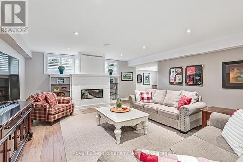 126 West Ridge Drive, Blue Mountains, ON - Indoor Photo Showing Living Room With Fireplace