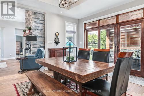 126 West Ridge Drive, Blue Mountains, ON - Indoor Photo Showing Dining Room