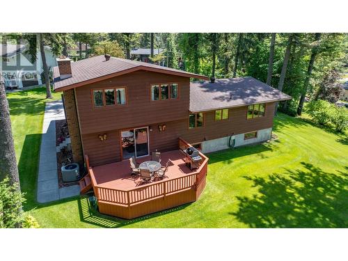 1309 Selkirk Drive, Golden, BC - Outdoor With Exterior