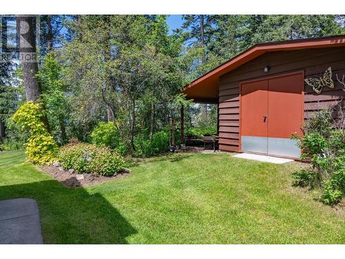 1309 Selkirk Drive, Golden, BC - Outdoor