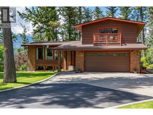 1309 Selkirk Drive, Golden, BC - Outdoor