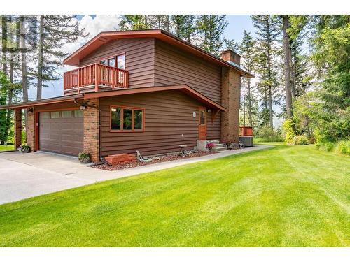 1309 Selkirk Drive, Golden, BC - Outdoor