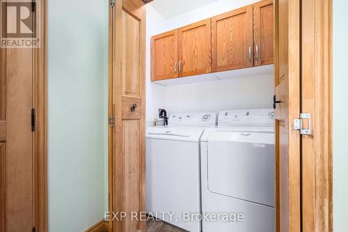 7925 Resolute Way, Ottawa, ON - Indoor Photo Showing Laundry Room