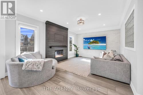 2132 Chatsworth Avenue, Oakville, ON - Indoor Photo Showing Living Room With Fireplace