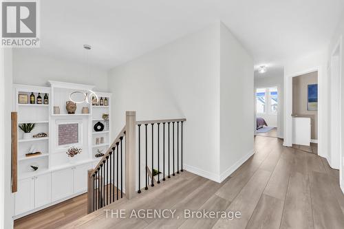 2132 Chatsworth Avenue, Oakville, ON - Indoor Photo Showing Other Room