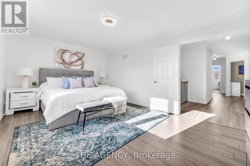 2132 Chatsworth Avenue, Oakville, ON - Indoor Photo Showing Bedroom