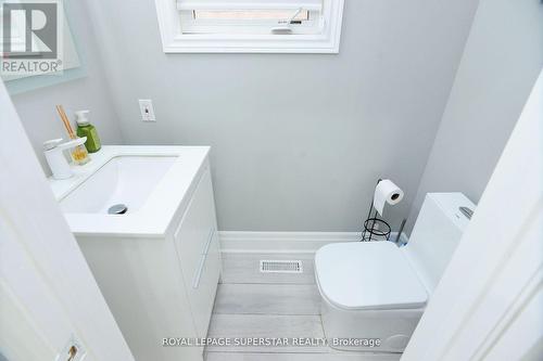 Upper - 12 El Camino Way, Brampton, ON - Indoor Photo Showing Bathroom