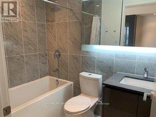 3011 - 115 Mcmahon Drive, Toronto, ON - Indoor Photo Showing Bathroom