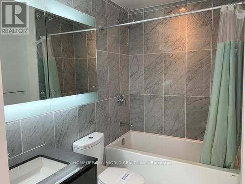 3011 - 115 Mcmahon Drive, Toronto, ON - Indoor Photo Showing Bathroom