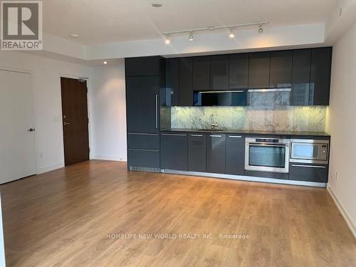 3011 - 115 Mcmahon Drive, Toronto, ON - Indoor Photo Showing Kitchen With Upgraded Kitchen