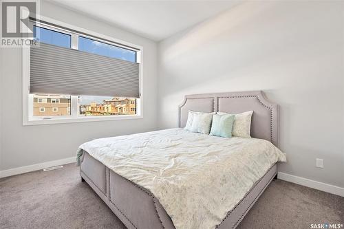 352 Brighton Gate, Saskatoon, SK - Indoor Photo Showing Bedroom