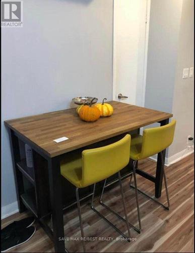 211 - 600 Fleet Street, Toronto, ON - Indoor Photo Showing Dining Room