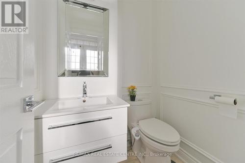 5915 Whitehorn Avenue, Mississauga, ON - Indoor Photo Showing Bathroom