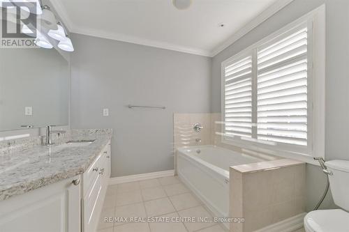 5915 Whitehorn Avenue, Mississauga, ON - Indoor Photo Showing Bathroom