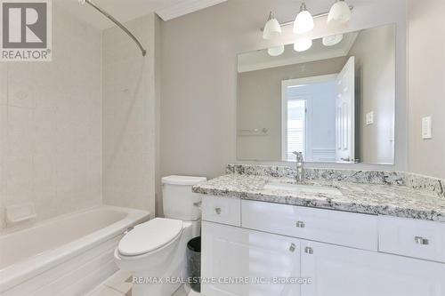 5915 Whitehorn Avenue, Mississauga, ON - Indoor Photo Showing Bathroom