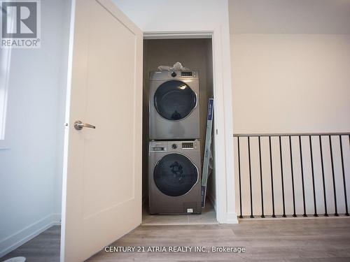 Coach H - 1 Sugarberry Avenue, Markham, ON - Indoor Photo Showing Laundry Room