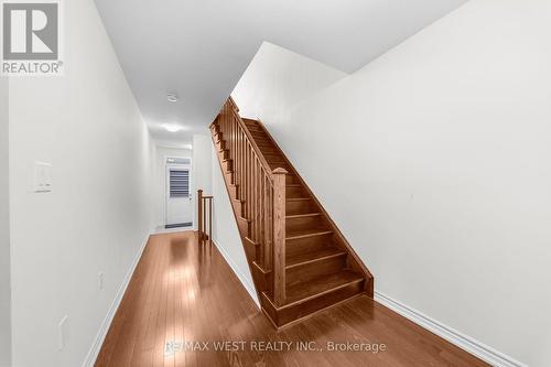 71 Holyrood Crescent, Vaughan, ON - Indoor Photo Showing Other Room