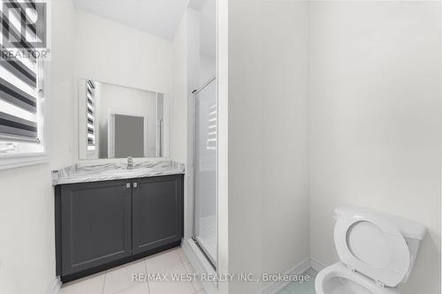 71 Holyrood Crescent, Vaughan, ON - Indoor Photo Showing Bathroom