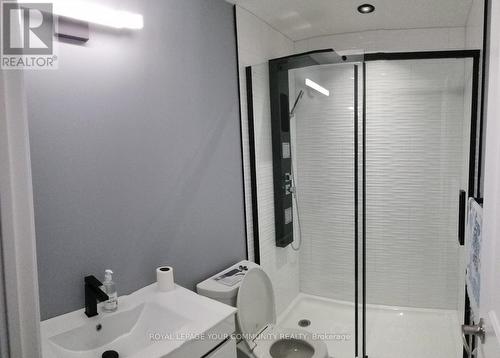 1501 - 9255 Jane Street, Vaughan, ON - Indoor Photo Showing Bathroom