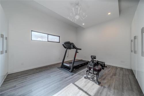 1023 Weatherdon Avenue, Winnipeg, MB - Indoor Photo Showing Gym Room