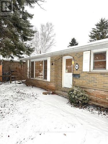 93 Hill Drive, Aurora, ON - Outdoor