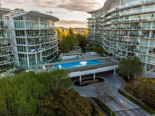 312-68 Songhees Rd, Victoria, BC - Outdoor With Balcony