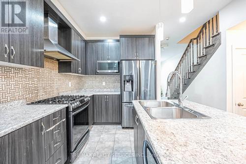 62 Hogan Manor Drive, Brampton, ON - Indoor Photo Showing Kitchen With Stainless Steel Kitchen With Double Sink With Upgraded Kitchen