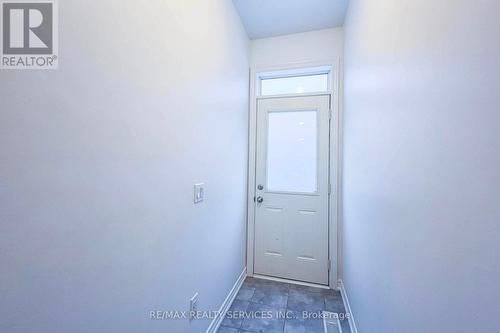 62 Hogan Manor Drive, Brampton, ON - Indoor Photo Showing Other Room