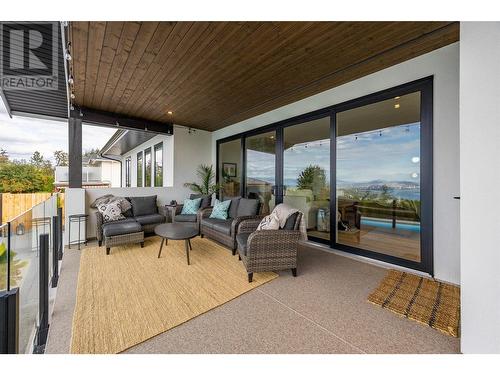 415 Curlew Drive, Kelowna, BC - Outdoor With Deck Patio Veranda With Exterior