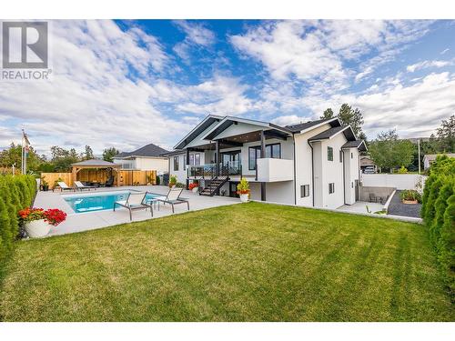 415 Curlew Drive, Kelowna, BC - Outdoor With In Ground Pool