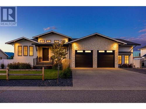 415 Curlew Drive, Kelowna, BC - Outdoor With Facade