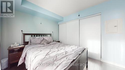 607 - 801 Sheppard Avenue W, Toronto, ON - Indoor Photo Showing Bedroom