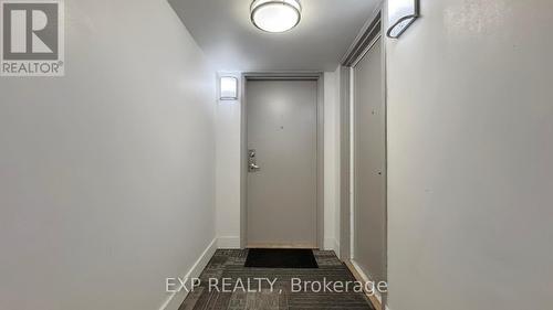 607 - 801 Sheppard Avenue W, Toronto, ON - Indoor Photo Showing Other Room