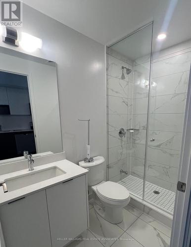 1407 - 204 Burnhamthorpe Road E, Mississauga, ON - Indoor Photo Showing Bathroom