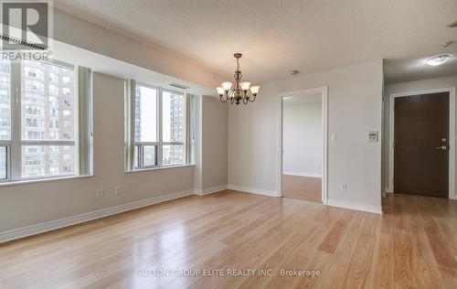 911 - 310 Burnhamthorpe Road W, Mississauga, ON - Indoor Photo Showing Other Room