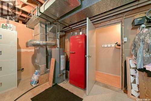 1122 Warner Street W, Moose Jaw, SK - Indoor Photo Showing Basement