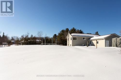 22 Kellard Street, Laurentian Valley, ON - Outdoor