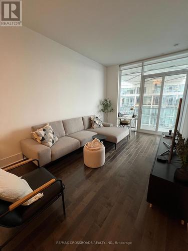 1010 - 29 Queens Quay E, Toronto, ON - Indoor Photo Showing Living Room