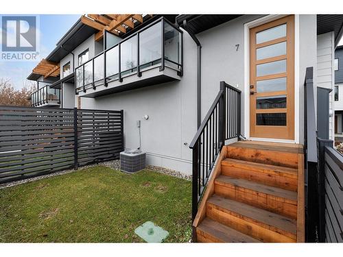 1225 Findlay Road Unit# 7, Kelowna, BC - Outdoor With Exterior