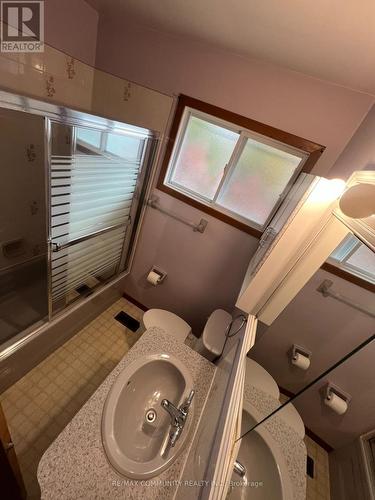 Main - 583 Annapolis Avenue, Oshawa, ON - Indoor Photo Showing Bathroom