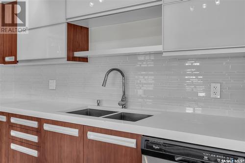 304 2315 Mcclocklin Road, Saskatoon, SK - Indoor Photo Showing Kitchen With Double Sink With Upgraded Kitchen