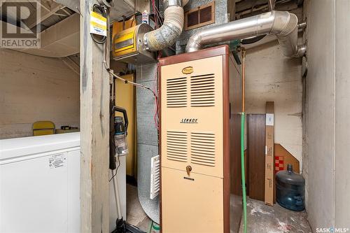 1219 Grafton Avenue, Moose Jaw, SK - Indoor Photo Showing Basement