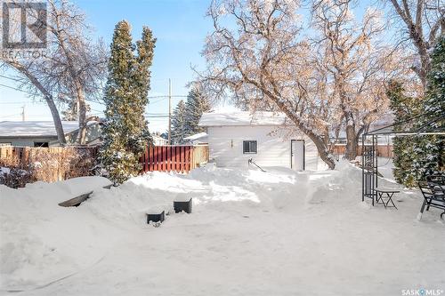 1219 Grafton Avenue, Moose Jaw, SK - Outdoor