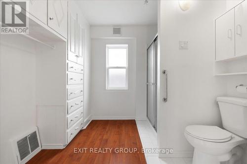 156 Catharine Street, Belleville, ON - Indoor Photo Showing Bathroom