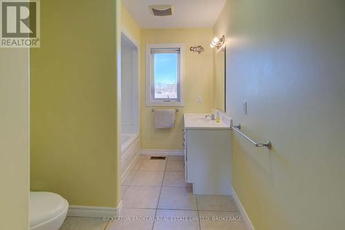 1125 Nine Mile Point Road, Frontenac Islands (The Islands), ON - Indoor Photo Showing Bathroom